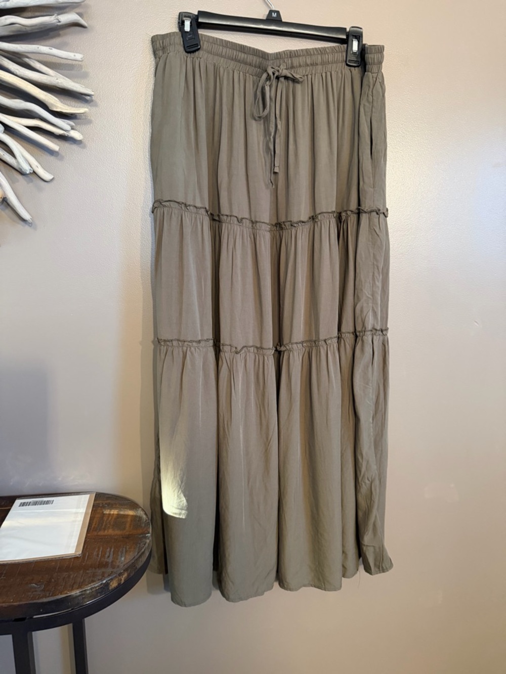NWT Olive‎ green maxi skirt with pockets.